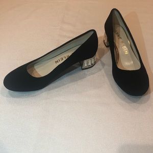 Anne Klein Black Velvet Shoes